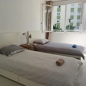 Séjour chez l'habitant Cosy Centre Au Pied Du Metro, Paris
